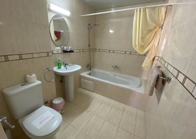 Primary bedroom ensuite